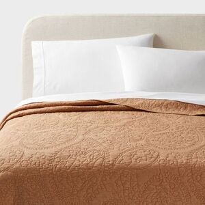 Threshold - Full/Queen Garment Washed Paisley Stitch Quilt Cam Camel
